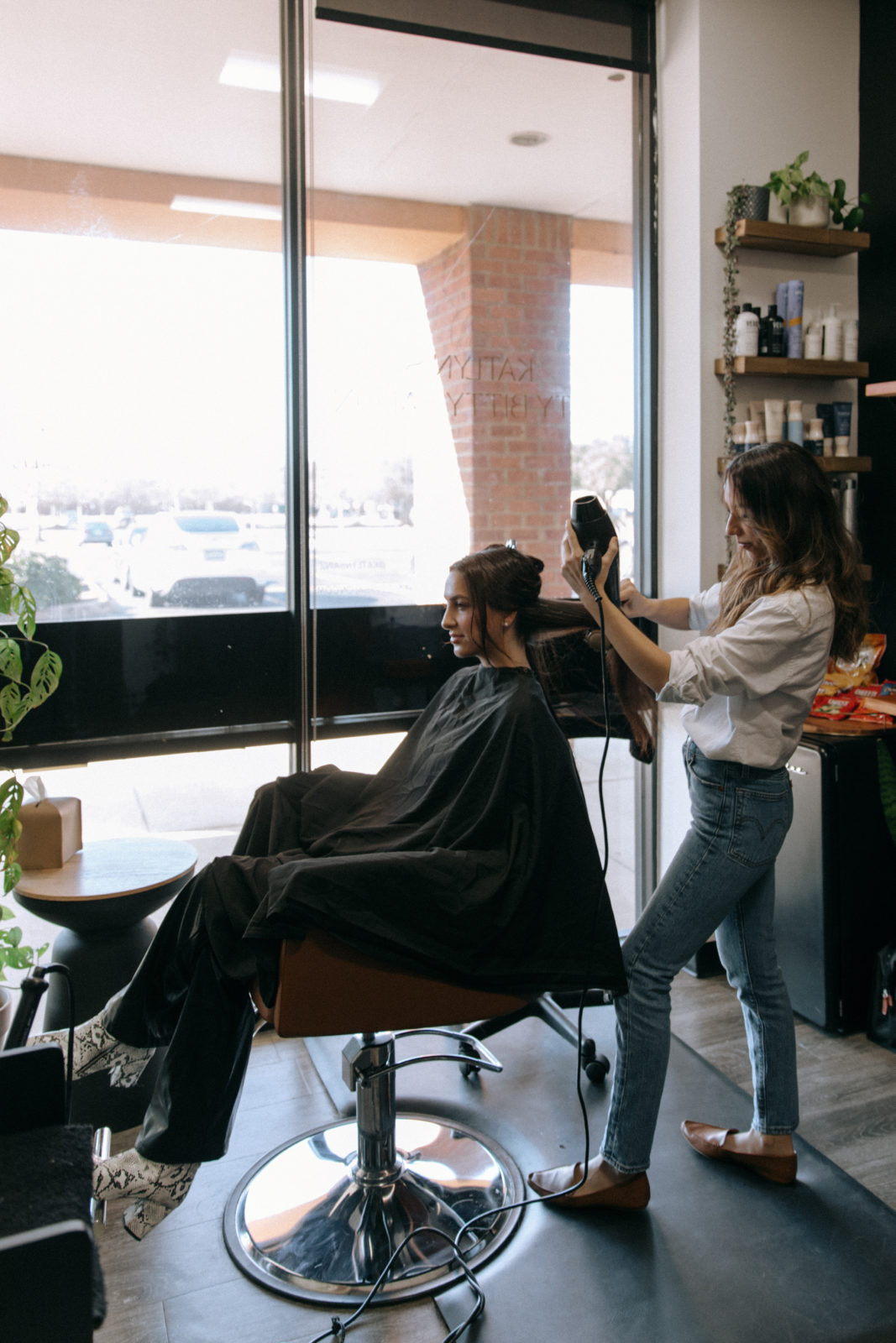 The Proper Way to Use a Blow Drying Brush Katlyn's Itty Bitty Blog